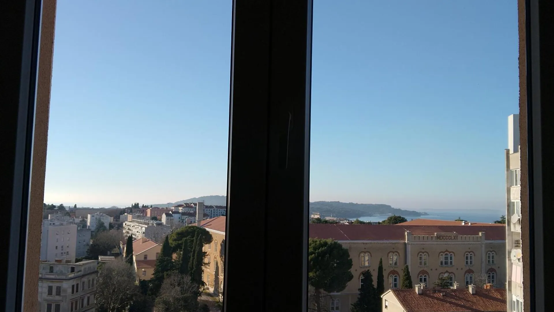 Rise And Shine! Apartamento Pula Croácia